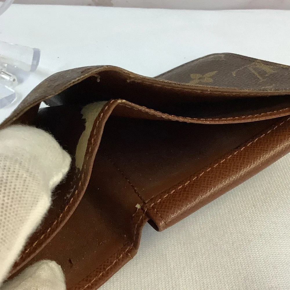 GUC Louis Vuitton Monogram Bifold Wallet
